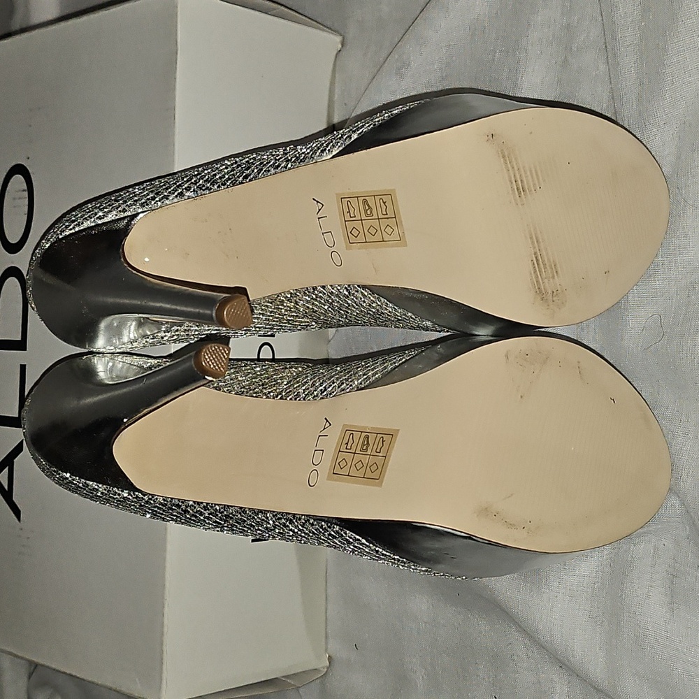 Aldo Fran Silver Platform Heels Size 8 - Picture 6 of 16